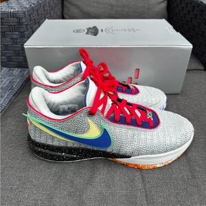 Nike LeBron XX